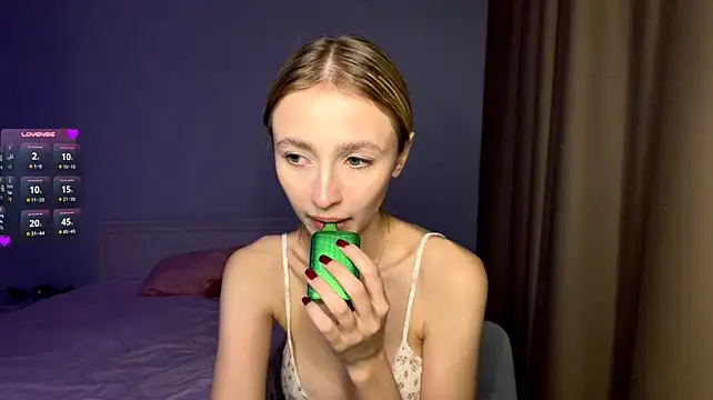 ClonedAge - rub my pussy