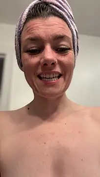 LadyLena1 - Spanks! x10 each side