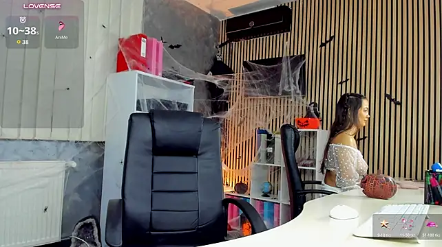 OfficeGirls - BIG FOUNTAIN SQUIRT all over 🥵💦