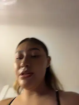 Giaa_ - SHOW PUSSY 😈😈😈