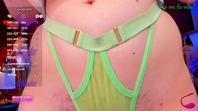 Mayzzie - make my naked body SHINE WITH OIL