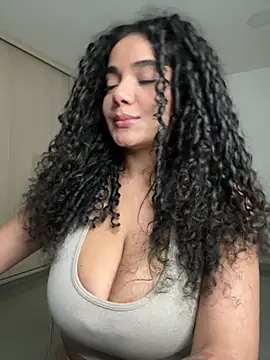 Curlyierr - TWERK THAT FAT ASS