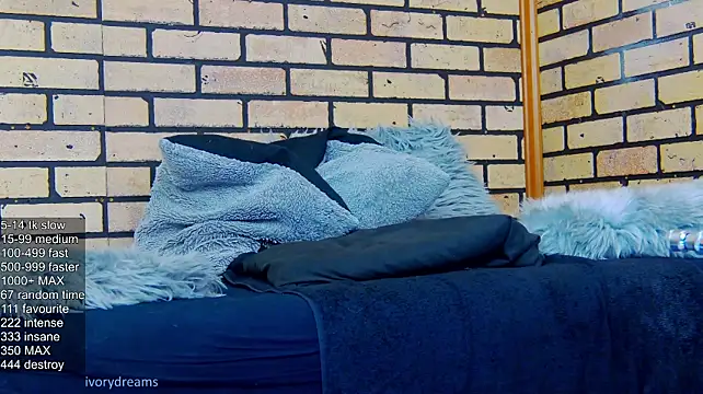 IvoryDreams - ⚡ Squirt + Last Tipper Gets Control ⚡