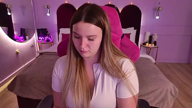 CharlotteAtwoood - TAKE OFF MY BRA
