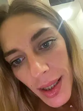 Bellalolahot