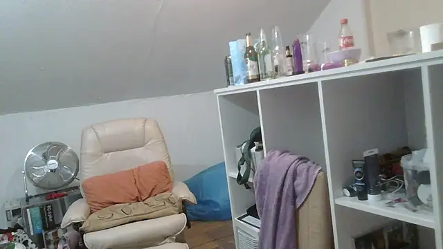 DeconetSex - SPERM ON TITS OR FACE