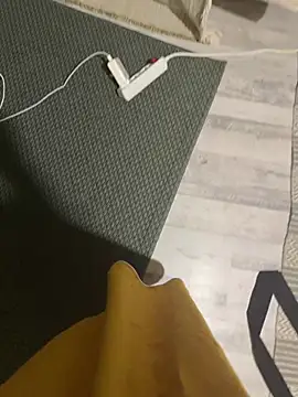 Camii2244 - tease feet