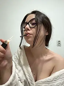 KaylaLewyss - FocusOnMyJuicyPussy+:gift:4LT