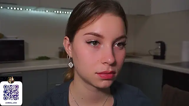 Sairallyn - Sexy doggy
