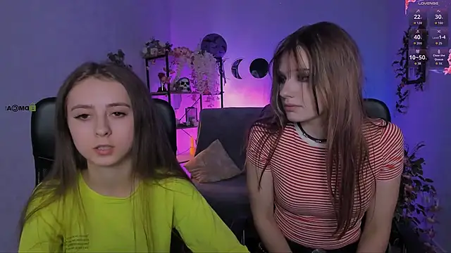 Rebecca_smile - show ass