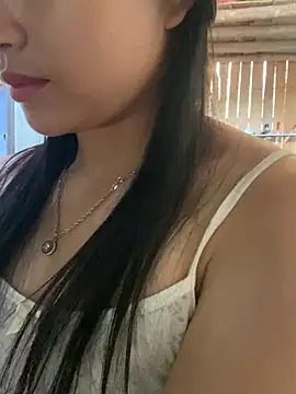 Danphuongg - I wish to be loved and supported by newc