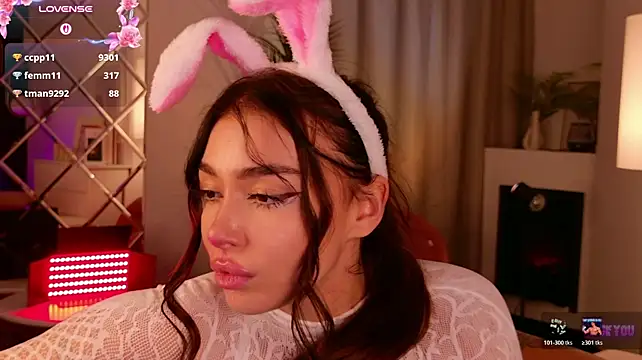 Alaska_Lane - Kiss Kiara neck