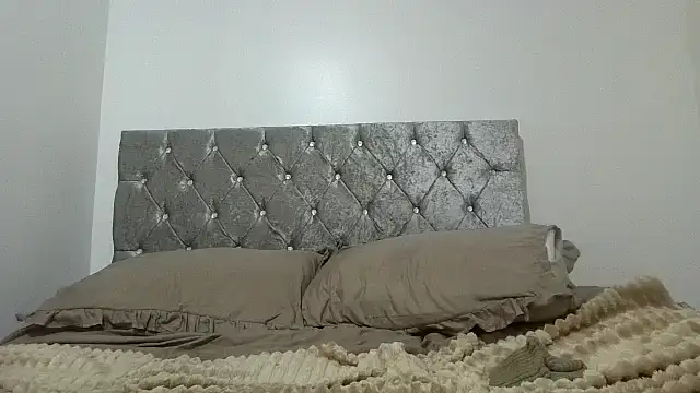 BritishMilfFrankyX