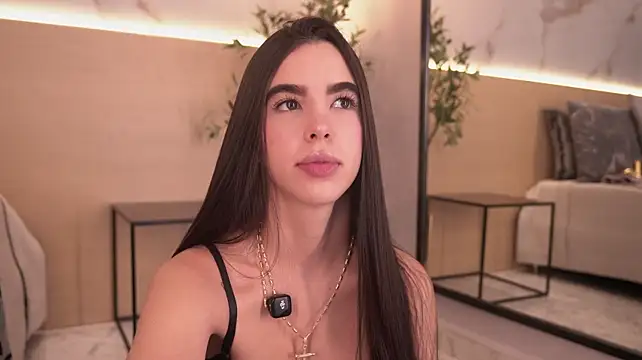 SolAvelar - Tease and suck my nipples✨