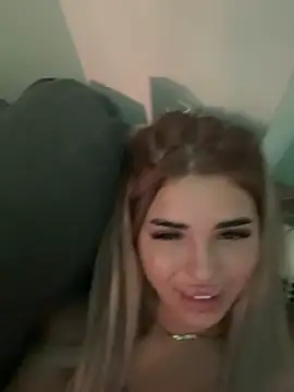 SofiBellini - Oil show and cum