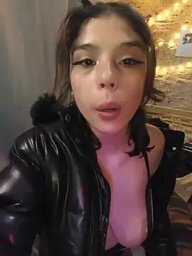 Mariamac420 - Show boobs