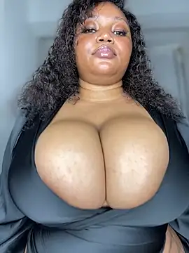 EliteSoraya - Dildo Fuck+Squirt💦💦
