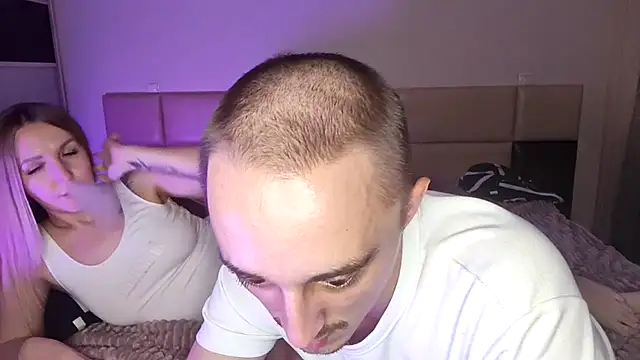 SizzleCouple - Full control of Sofia's toy 2 minutes