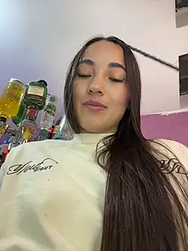 HollyAngel2 - labios humedos