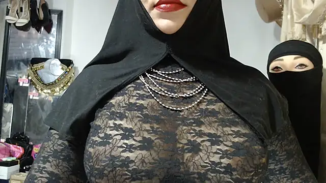 Nadia__abaud - PLAY MY HAIR PUSSY 😜😜😜