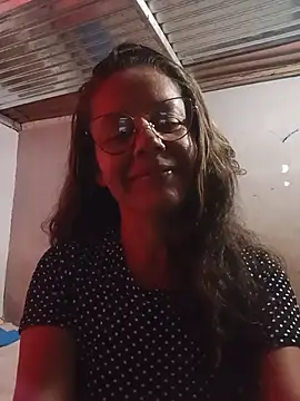 Britany_G - Insert a bottle into my vagina