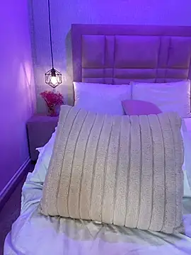 NatashaVegga - FINGERING & DOMI ON MY CLIT