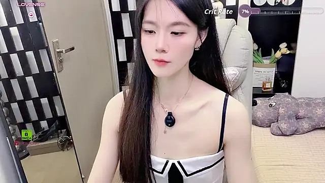 Yueyue-MM - 下空小狗侧趴+打pp20下