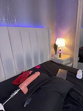 Mia-Medina - SHOW CUM