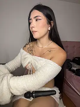 KatDoll_ - FINGERING IN THE BED