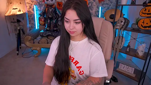 SusieWood - hot naked oil show+control toy5min