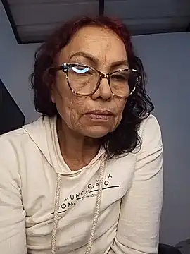 HOT_LATINA20 - Finger in pussy