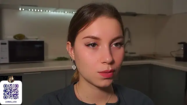 Sairallyn - Sexy doggy