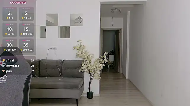 LovelyBianca - PUSSY PLAY😈💦