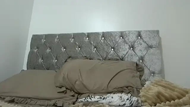 BritishMilfFrankyX