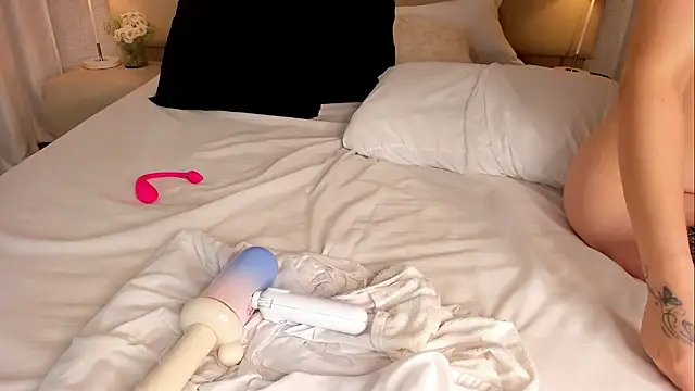RoxyLaurent - CONTROL MY SPINEL UNTIL I CUM