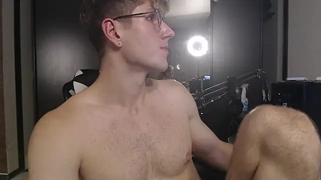 John_Harris7's Live XXX Chat