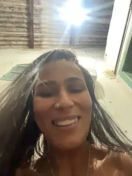 Girl_docinho - Sentando na garrafa Long Neck:ass::ass: