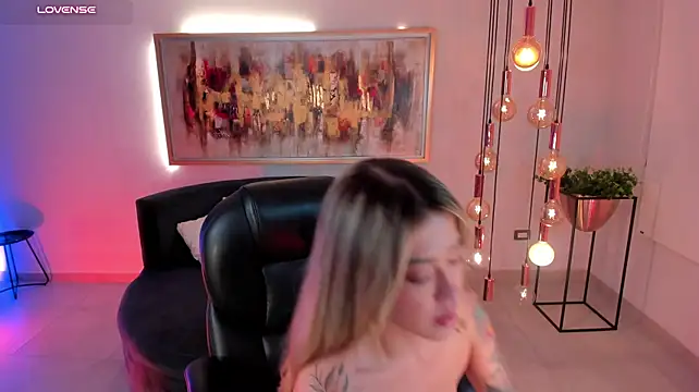 EveBensonX - Oiled tits
