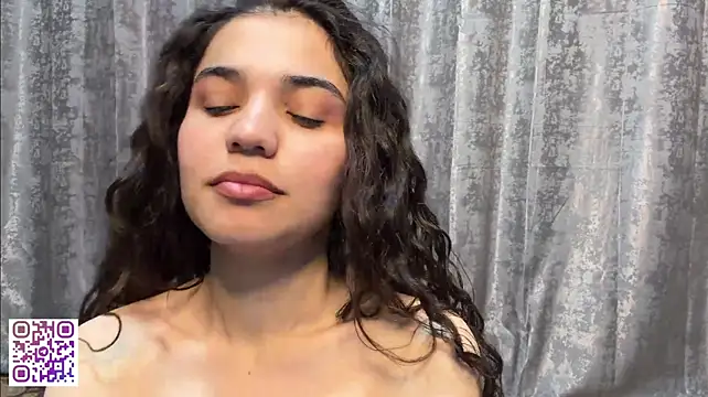 PaulaPope
