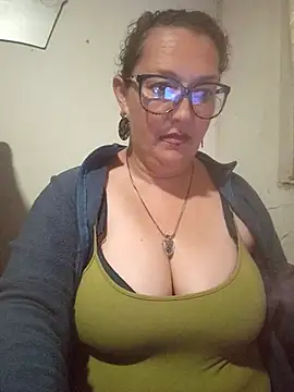 _Saraqueen-- - plug anal 4 min control domi last tip