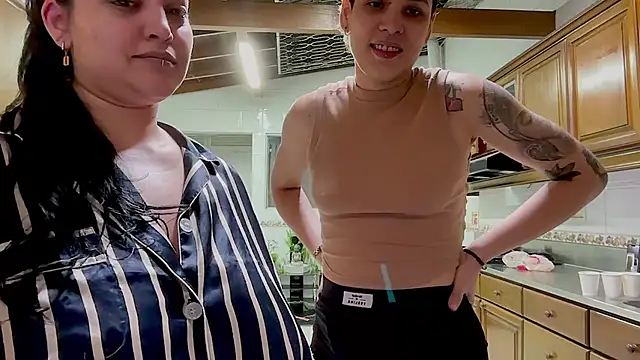 Marcella_and_laura - Lick pussy