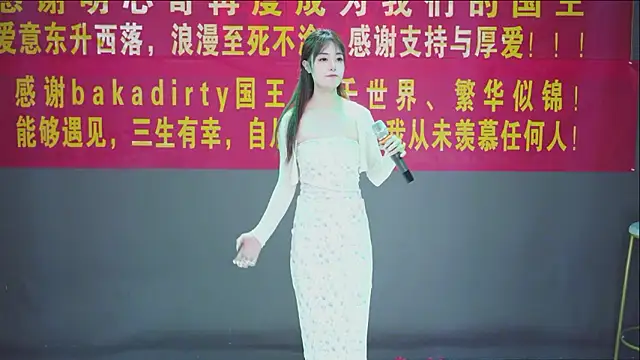 HLM-001 - 奖励妹妹们一人抽取一个随机红包