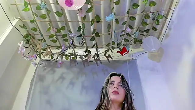 1julianasalazar - oil body and twerking
