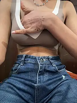 LuxeAura - Pussy in dildo