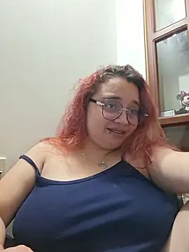 CURVY-HORNY - Bouncing and sucking tits