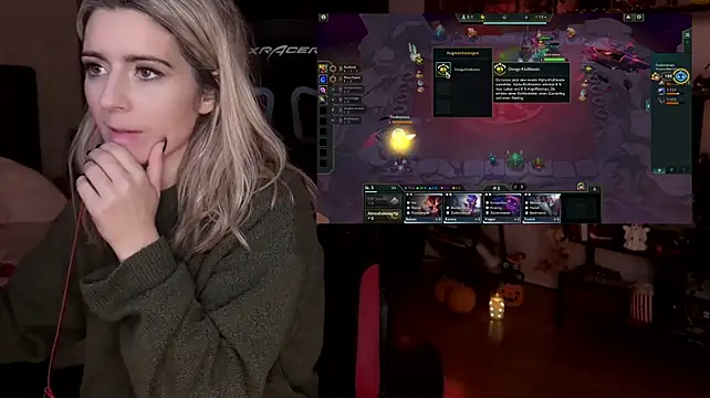 Lisaonthemoon - Last tipper gets 3 suprise videos