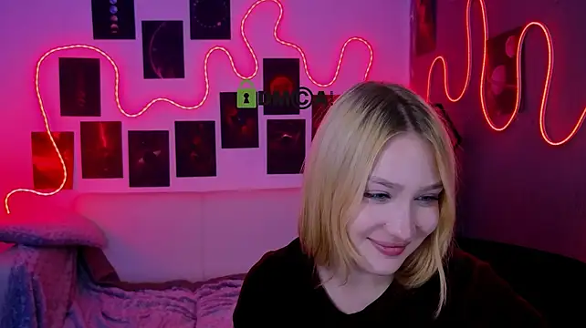 Playful_sophie - handbra