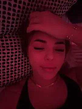 SofiBellini - Oil show and cum