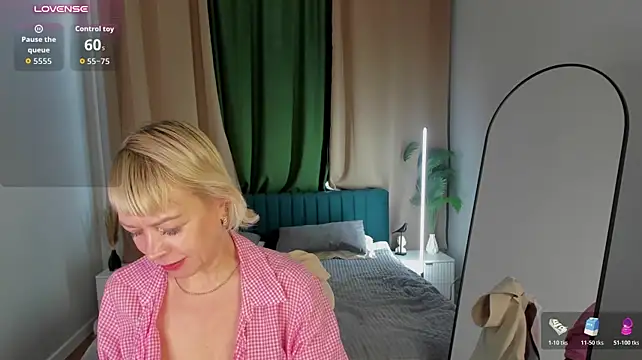 Ann_Annise - Spank my ass in Doga position 10 times