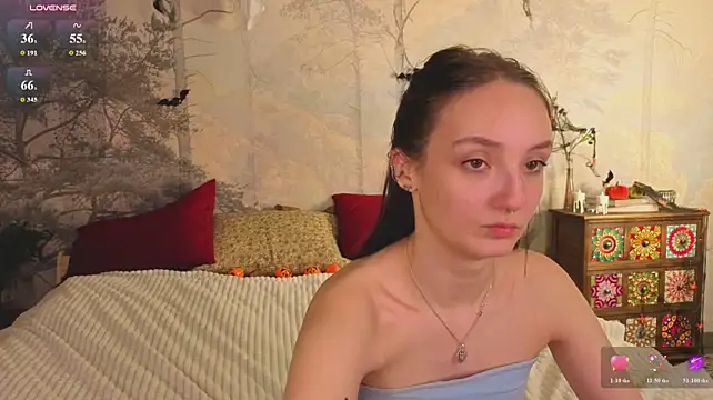 Cheryl__Brown - spanks ass